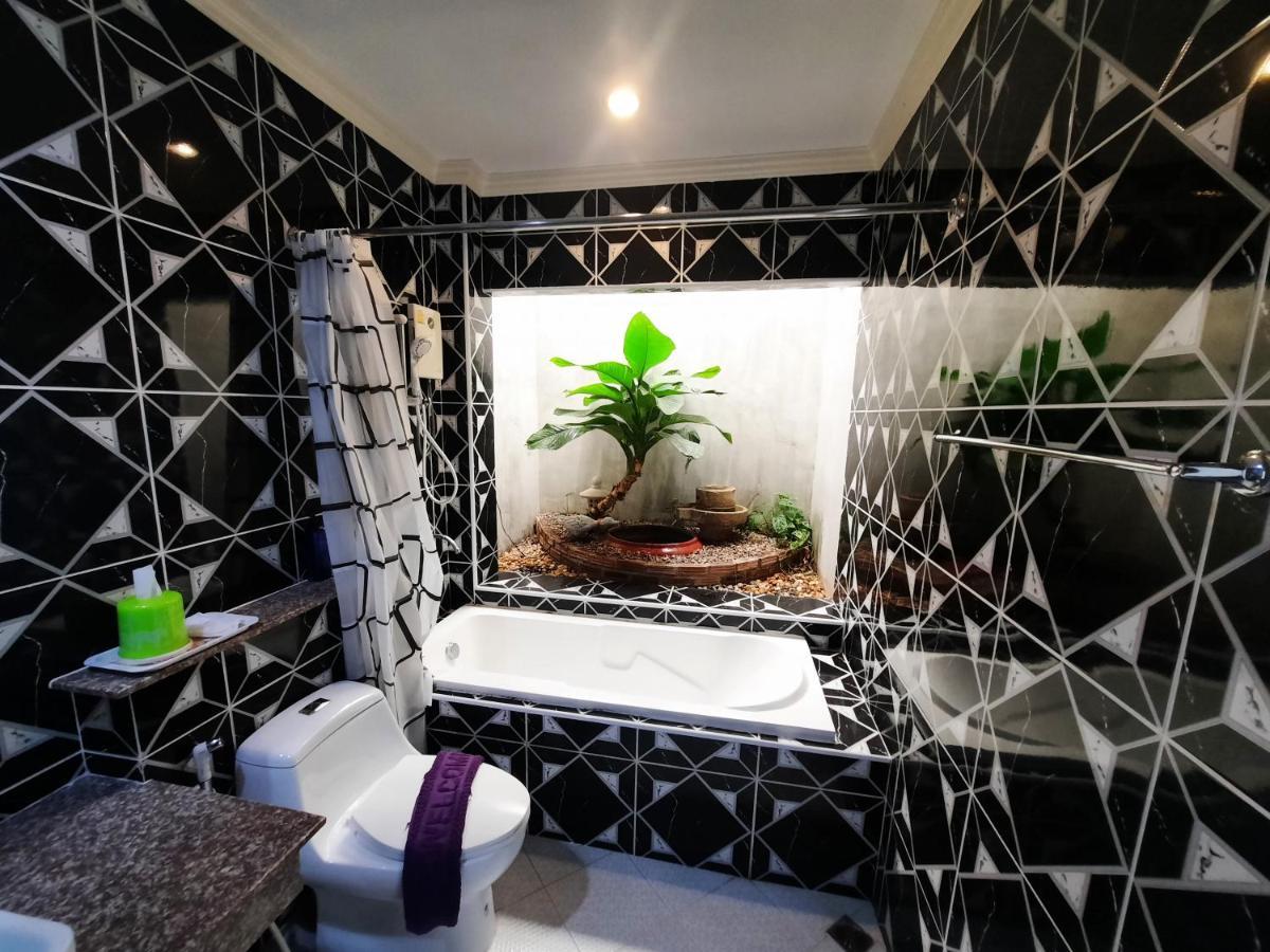 Fancy Carp Resort Petchaburi Esterno foto