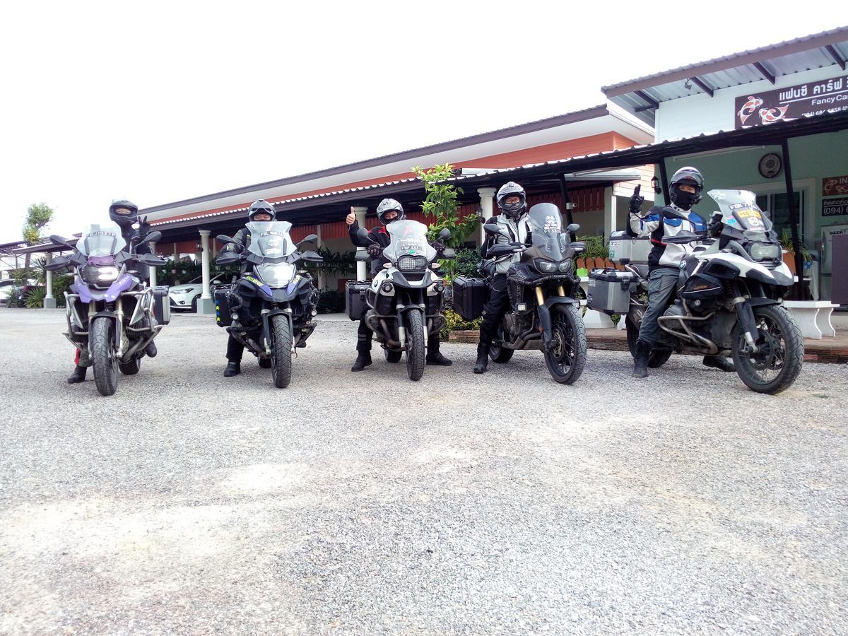 Fancy Carp Resort Petchaburi Esterno foto
